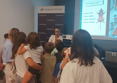 Actividad de Escape Box realizada en Caixa Forum durante la Noche de los Investigadores e Investigadoras